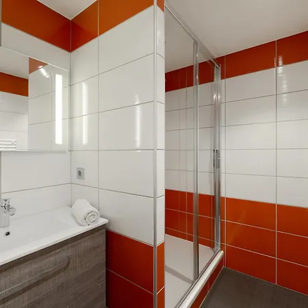 Renove - Proche Des Pistes - 7 Personnes - Wifi - Sauna - Parking Gratuit - Fr-1-181-1916 * La Plagne-Tarentaise